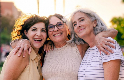 3 women enjoy their retirement